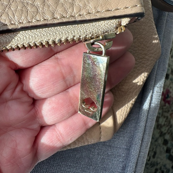 Kate Spade Pebbled Leather Crossbody Bag Neutral Beige w Pink Lining - Picture 11 of 15